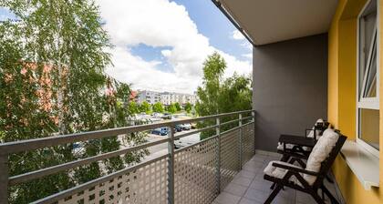 Wrocław Three-Bedroom Apt — Parking, A/C & Balcony