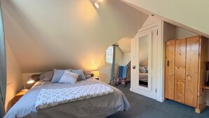 2 soverom, strykejern/-brett, wi-fi (inkludert) og sengetøy