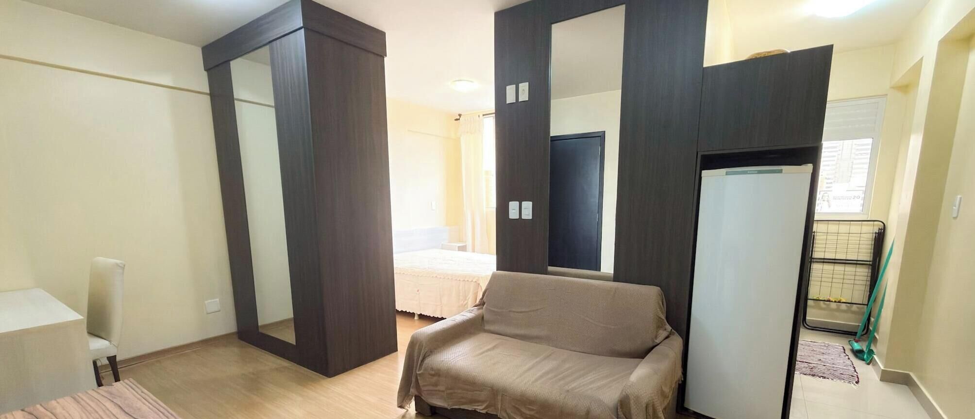 Basic Apartment | Living area