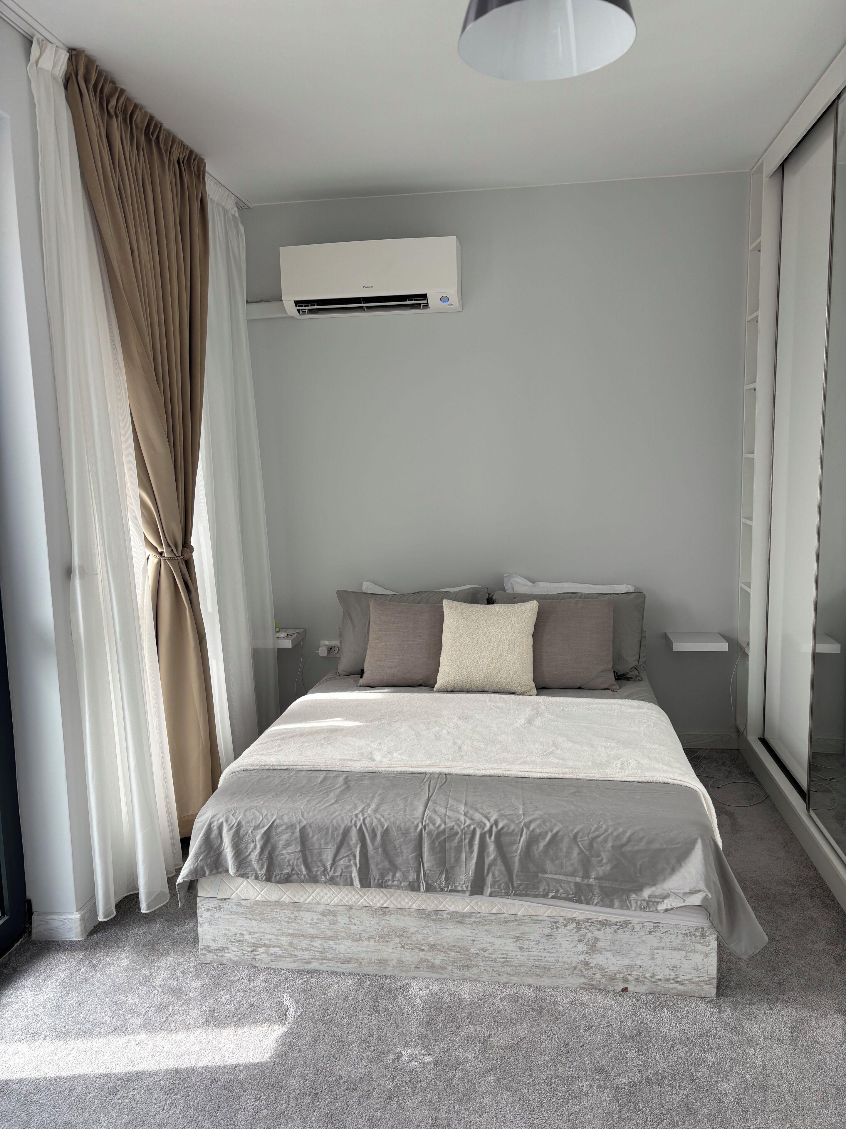 2 bedrooms
