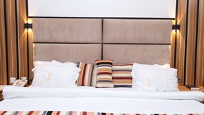 Ảnh chưa phân loại, 2 trong số 21 ảnh, nút