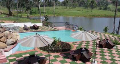Motherland Imperial Hotel