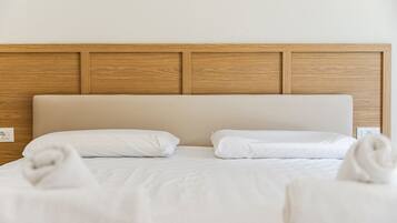 WiFi, bed sheets