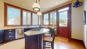 Private kitchen - Butte View Chalet - Sleeps 10 (Crested Butte)