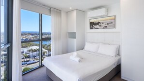Unclassified image, 4 of 32, button - Cozy Studio for 3 | 50m to Surfers Beach (Surfers Paradise)