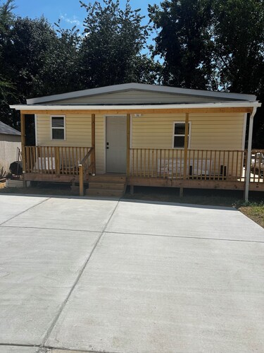 Cozy 2-bedroom tiny home in Concord, NC