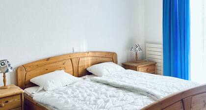 Haus Alpina (CharmingStay). 2.5-Zimmerwohnung mit zwei Balkonen by Interhome