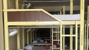 Deluxe Shared Dormitory, City View - ShreeJi Dormitory (MATHURA)
