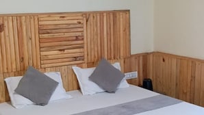 Deluxe Room - Buddiez Space Hotel And Restaurant (Chitkul)