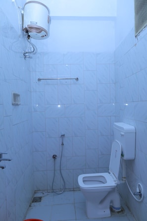 Einzelzimmer | Badezimmer
