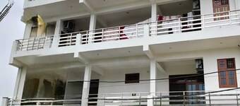 Shri Shyam Gest House