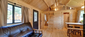 Hiking/Biking Trails On-Site! Rustic Oxford Cabin
