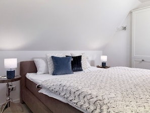 Room - Vrbo Property (Zingst)