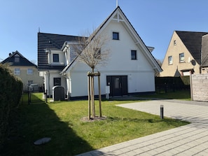 Exterior - Vrbo Property (Zingst)