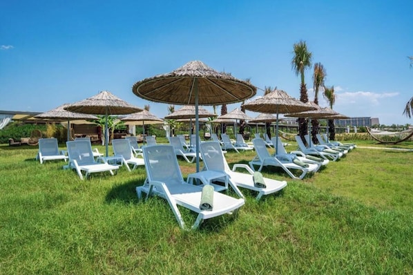 Property grounds - Club Arona Luxury Villas Belek Playa Villas (Serik)