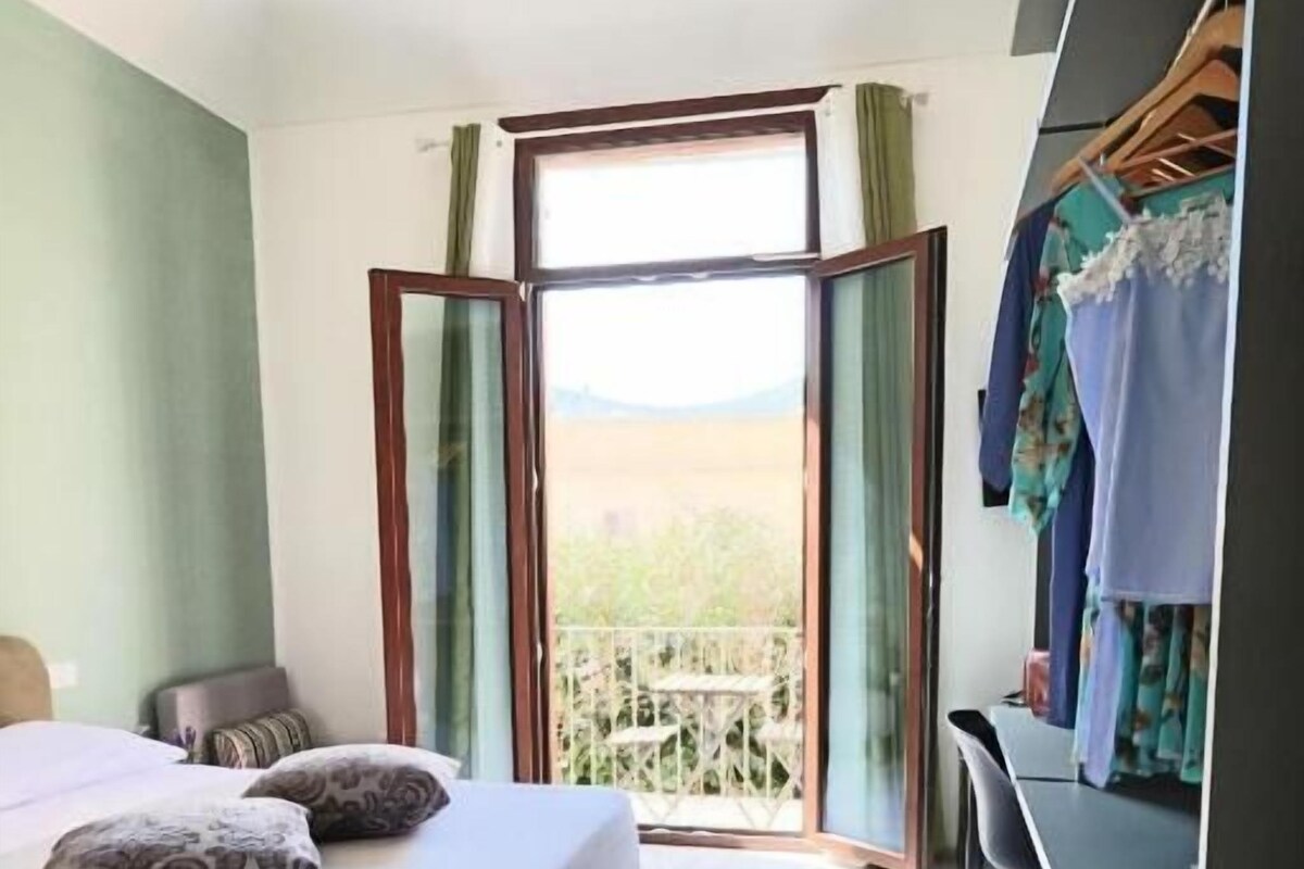 Deluxe Double Room, Balcony, City View