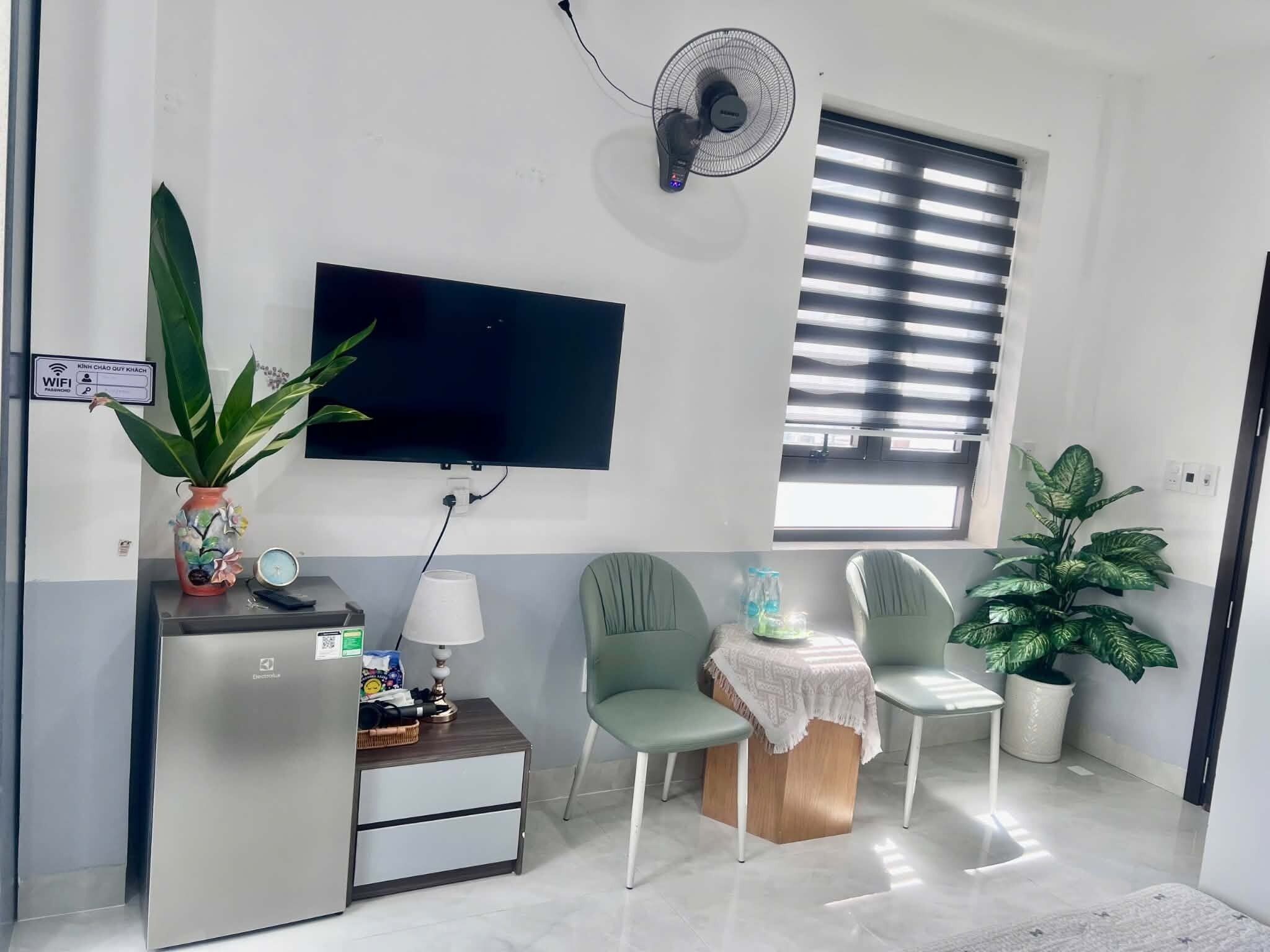 Habitación Deluxe con 1 cama doble o 2 individuales, balcón, vistas a la ciudad | Interior