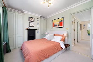 Room - Spacious house in North London for your getaway (London)