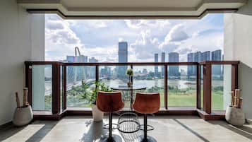 Apartment, 3 Bedrooms, Balcony, City View | Bahagian luar