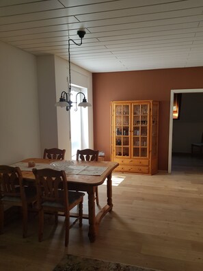Unclassified image, 4 of 17, button - Vrbo Property (Schalkenbach)