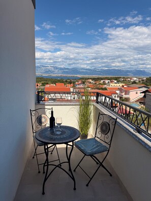 Appartement Deluxe, vue mer | Vue de la chambre
