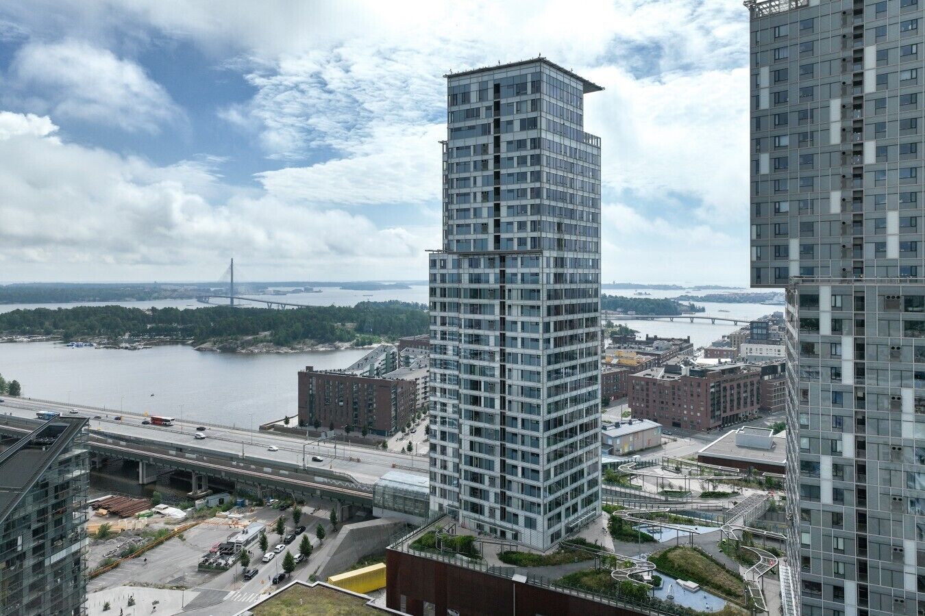 Deluxe Condo | Exterior