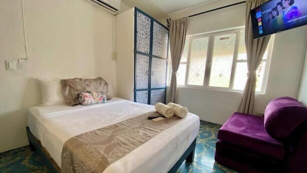 Room - 4 Bedrooms + Bathroom + Kitchen + Mini-Split AC / Close to Downtown / Metro (Guadalajara)