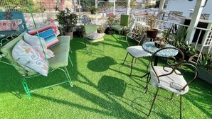 Outdoor dining - 4 Bedrooms + Bathroom + Kitchen + Mini-Split AC / Close to Downtown / Metro (Guadalajara)