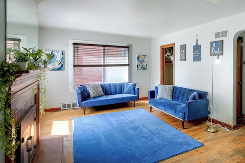 Family Apt 7 Mi to Gateway Arch, Museums & More!