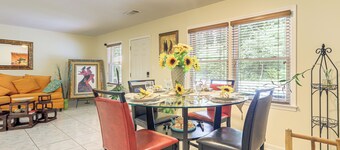 Cozy Georgia Gem on 3.5 Acres: Eat, Shop, Explore!