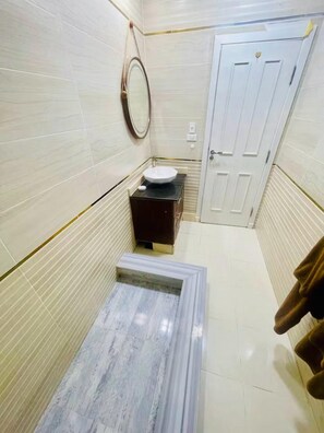 Hair dryer, towels, soap, toilet paper - Modern Apartment at Hurghada City Palace (Hurghada)