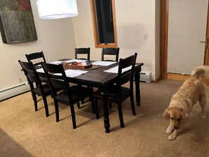 Unclassified image, 2 of 4, button - Warm and inviting condo 5 mins to Mt Snow-Dog friendly, 2 fireplaces, Great wifi (Wilmington)
