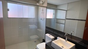 Ảnh chưa phân loại, 3 trong số 16 ảnh, nút