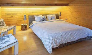 Room - AUTHENTIC SWISS CHALET IN THE HEART OF LAUTERBRUNNEN (Lauterbrunnen)