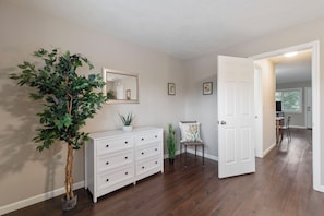 Bedroom (Queen) | Dresser | Closet | Full Mirror | Extra Sheets & Pillows Provided - Extended Stay Apt #3 • 1 BD-Full Kitchen • Downtown McMinnville (McMinnville)