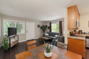 Living Room | Dining | Kitchen - Extended Stay Apt #3 • 1 BD-Full Kitchen • Downtown McMinnville (McMinnville)