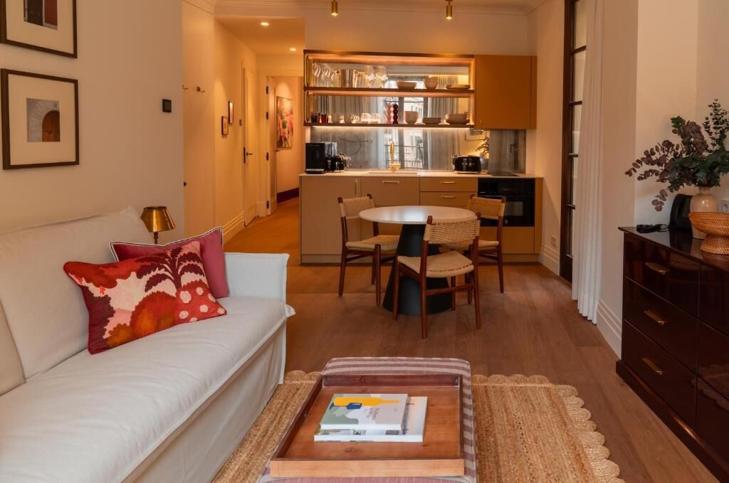 Superior Apartment, City View | Living area