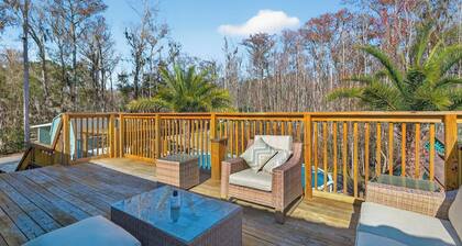 Mandarin Oasis: Spacious Home w/ Pool, Dock & Large Yard - 5BR/3.5BA