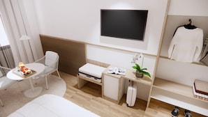 In-room safe, desk, soundproofing, free WiFi - ROMA ROYALE Urban Luxury Rooms (Palermo)