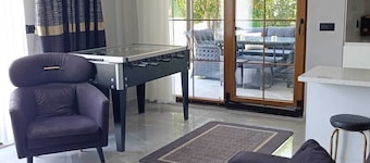 Stunning 2-Bedroom Villa with Heated Pool & Jacuzzi in Antalya, Kemer