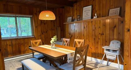 Chic A-Frame Cabin for a dreamy Poconos Escape