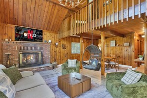 Unclassified image, 3 of 63, button - Chic A-Frame Cabin for a dreamy Poconos Escape (Tobyhanna)