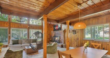 4BR - Pocono Wood Cabin - Fire Pit -Sleeps 10 - A Frame Chalet