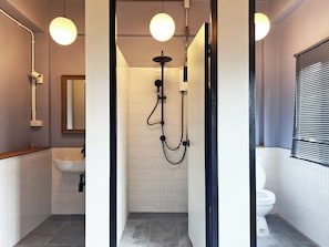 Family Room, Multiple Beds, Non Smoking, Pets allowed | Bathroom - Human Touch Rooms (Krung Thep Maha Nakhon)