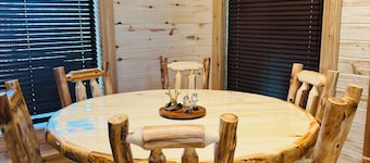 Deer Creek Lodge -12 min. to YNP+Hot tub+AC+Sauna Sleeps 26 + New Built 2026