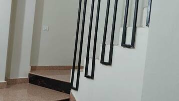 Comfort Single Room, Multiple Beds, Air conditioning, City View | Interior