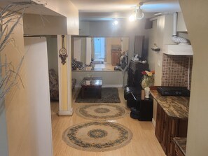 Living room - Room-quiet Basement in Markham (Markham)