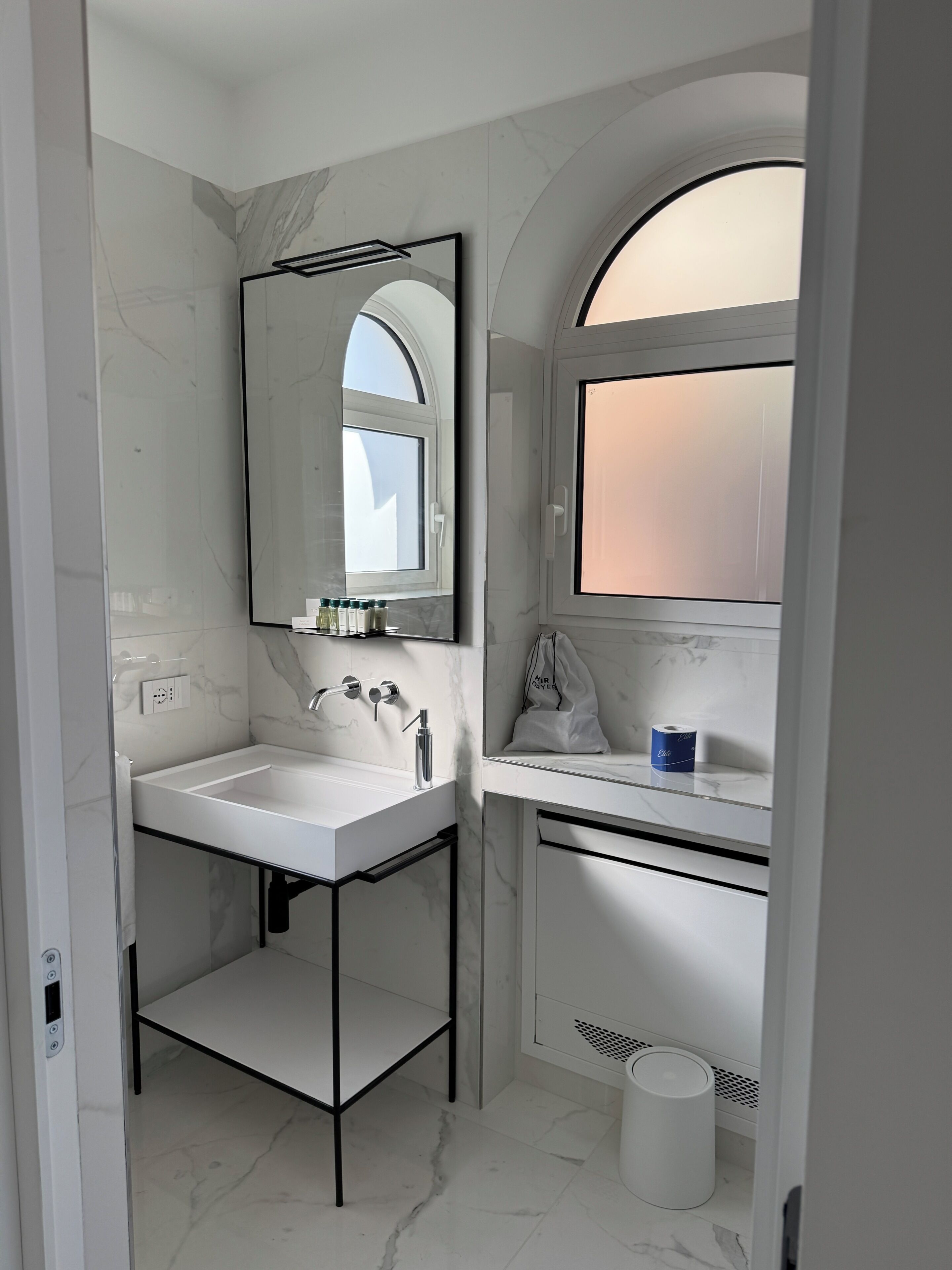 Standard Double Room | Bathroom | Shower, hair dryer, slippers, towels
