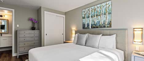Tabla de planchar con plancha, wifi gratis y ropa de cama