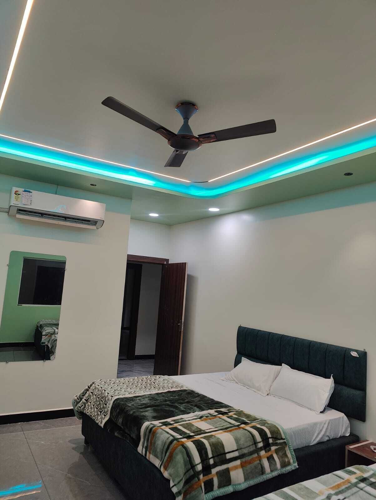 Deluxe Room | Desk, WiFi (free)
